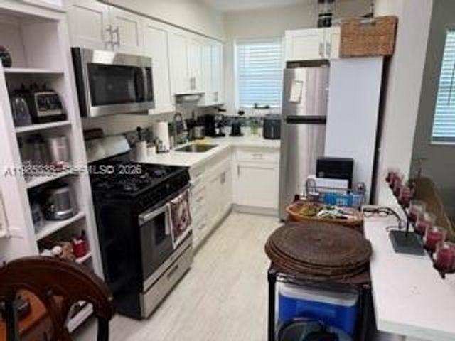 4300 SW 67th Ave 17, Miami, FL 33155