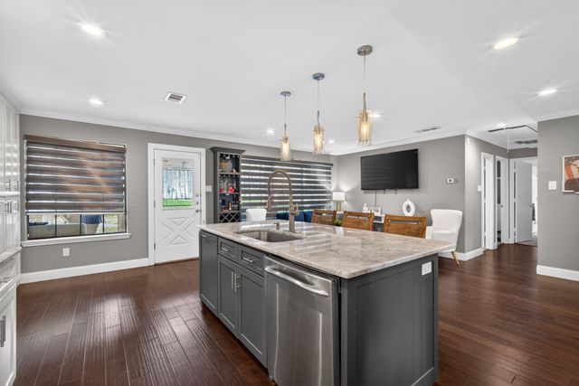 6928 Mountain Cedar Lane, Dallas, TX 75236