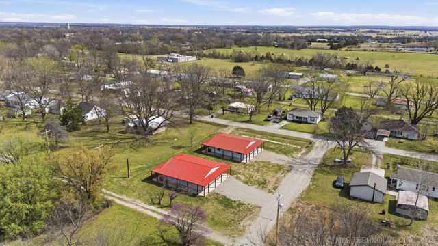 212 W Jackson Avenue, Nowata, OK 74048