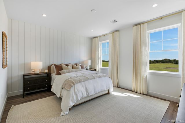 3 Juniper Lane 94, Yaphank, NY 11980