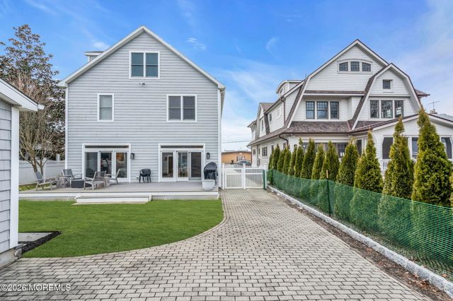 208 Salem Avenue, Spring Lake, NJ 07762