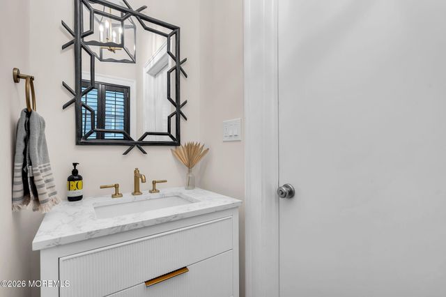 208 Salem Avenue, Spring Lake, NJ 07762