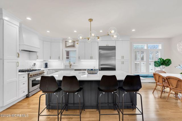 208 Salem Avenue, Spring Lake, NJ 07762