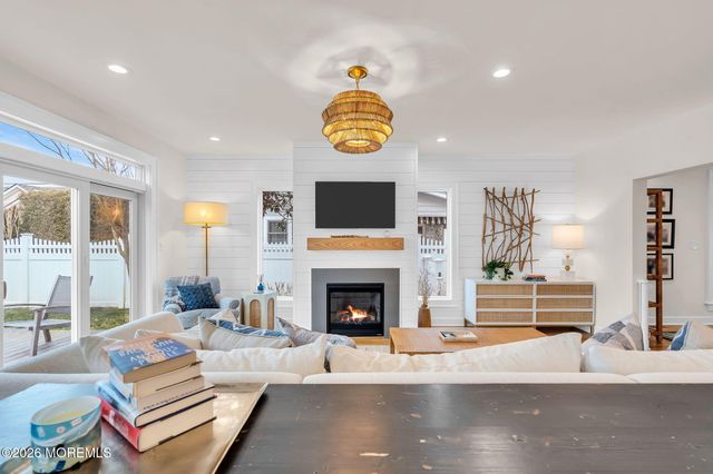 208 Salem Avenue, Spring Lake, NJ 07762