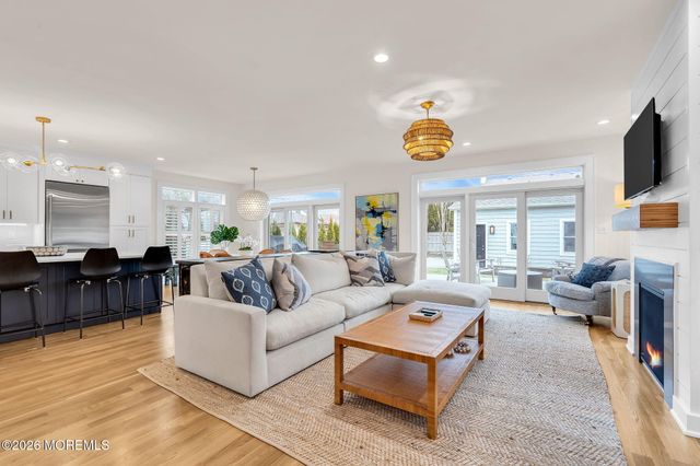 208 Salem Avenue, Spring Lake, NJ 07762