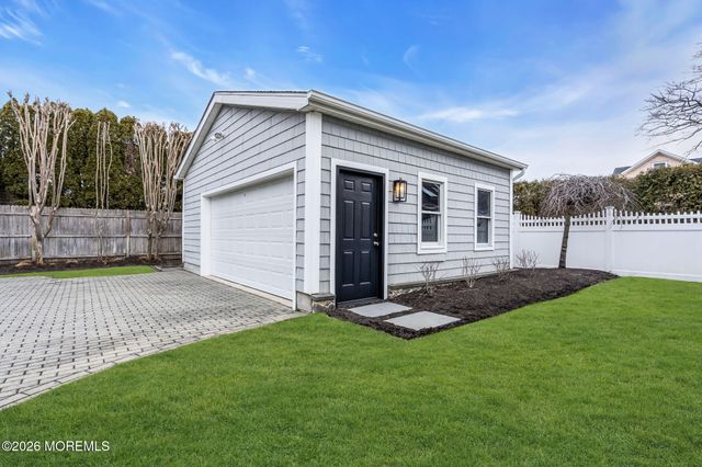 208 Salem Avenue, Spring Lake, NJ 07762