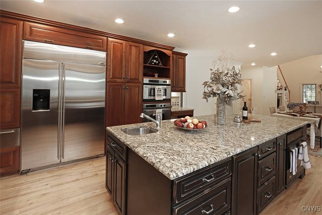 7987 Blarney Stone Way, Manlius, NY 13104