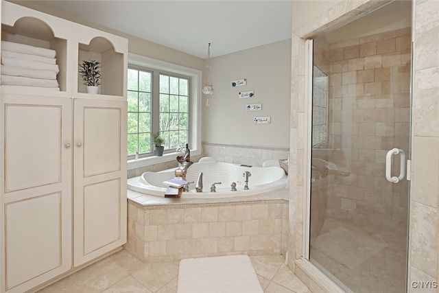 7987 Blarney Stone Way, Manlius, NY 13104