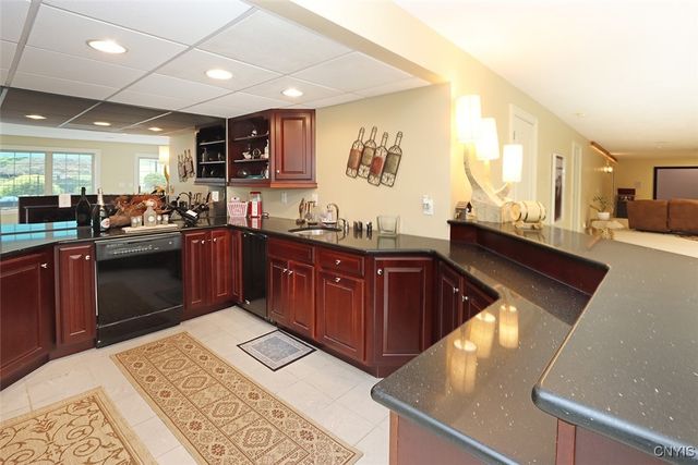 7987 Blarney Stone Way, Manlius, NY 13104