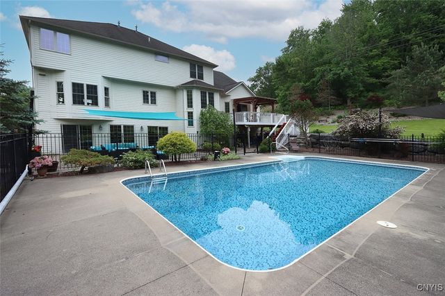 7987 Blarney Stone Way, Manlius, NY 13104