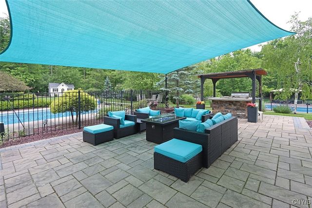 7987 Blarney Stone Way, Manlius, NY 13104