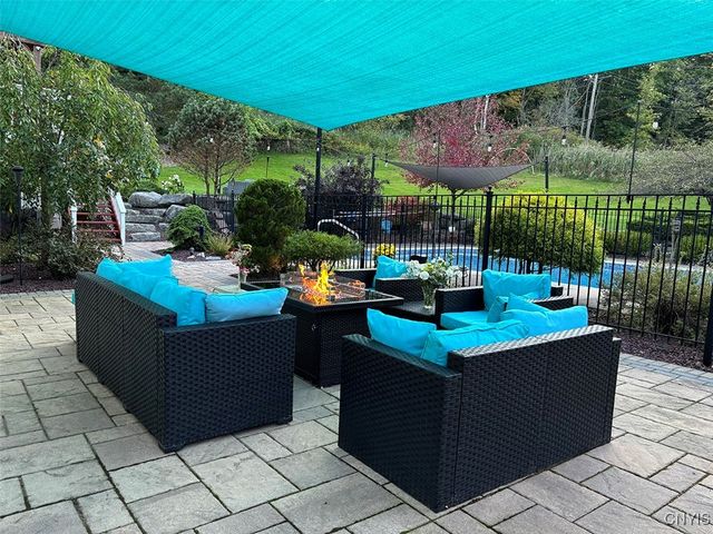 7987 Blarney Stone Way, Manlius, NY 13104