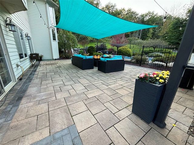 7987 Blarney Stone Way, Manlius, NY 13104