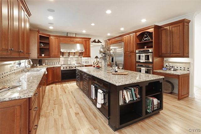 7987 Blarney Stone Way, Manlius, NY 13104