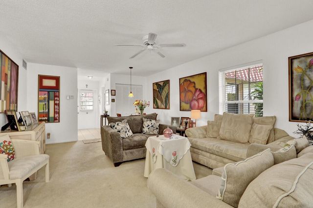 615 Laconia Circle A, Lake Worth, FL 33467