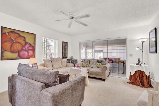 615 Laconia Circle A, Lake Worth, FL 33467