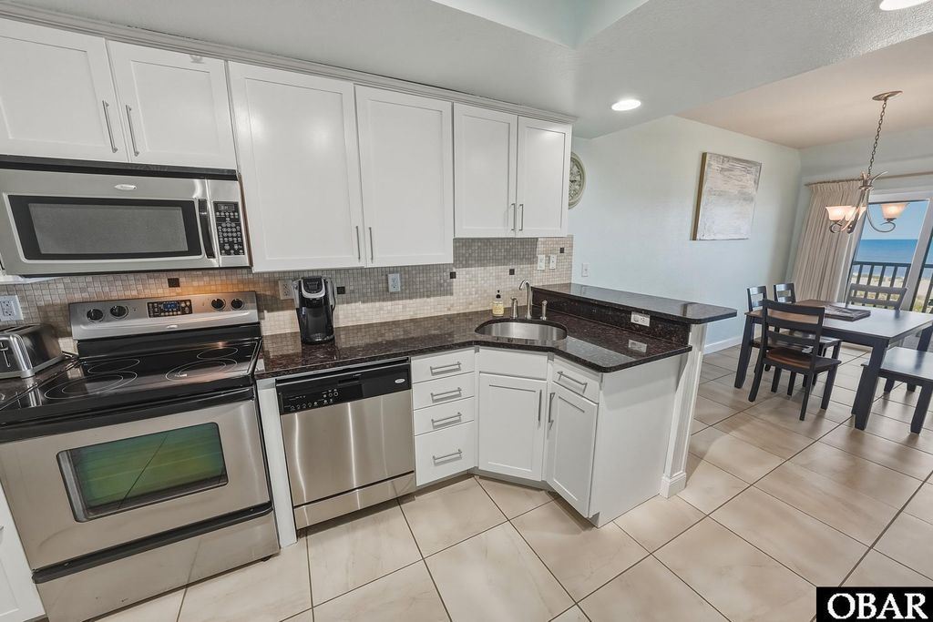 Image 14 of property listing at 815 S Virginia Dare Trail Unit 210, Kill Devil Hills, NC 27948