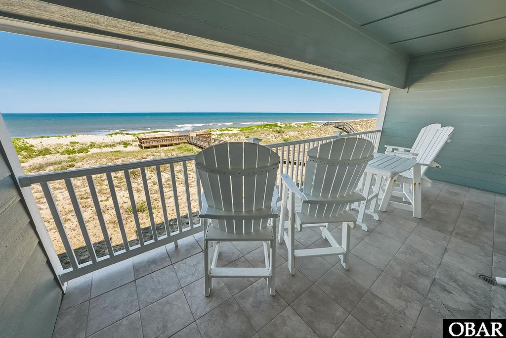 Image 8 of property listing at 815 S Virginia Dare Trail Unit 210, Kill Devil Hills, NC 27948