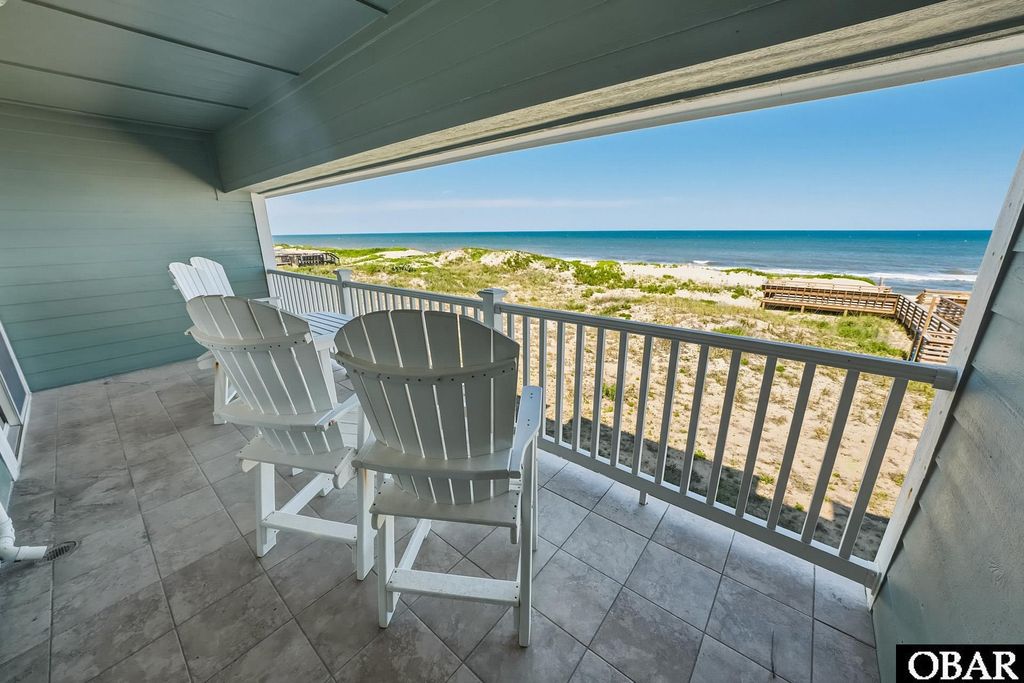 Image 10 of property listing at 815 S Virginia Dare Trail Unit 210, Kill Devil Hills, NC 27948