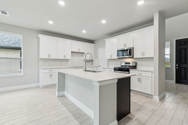 527 Cayman Cove, Seagoville, TX 75159