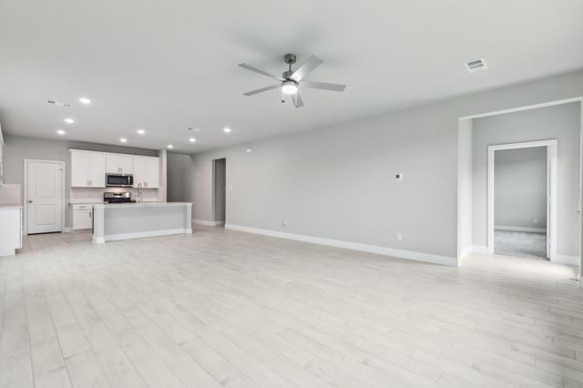 527 Cayman Cove, Seagoville, TX 75159