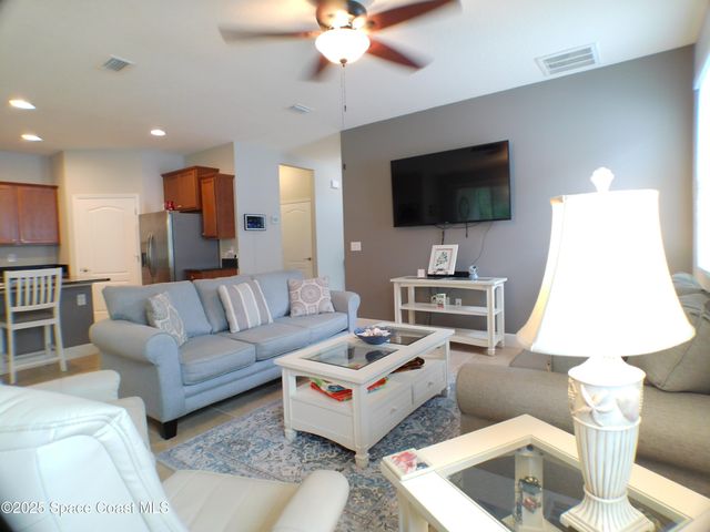 745 Remington Green Drive SE, Palm Bay, FL 32909