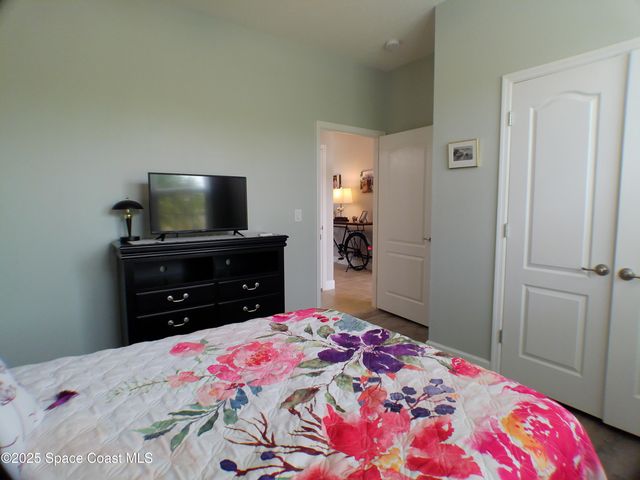 745 Remington Green Drive SE, Palm Bay, FL 32909