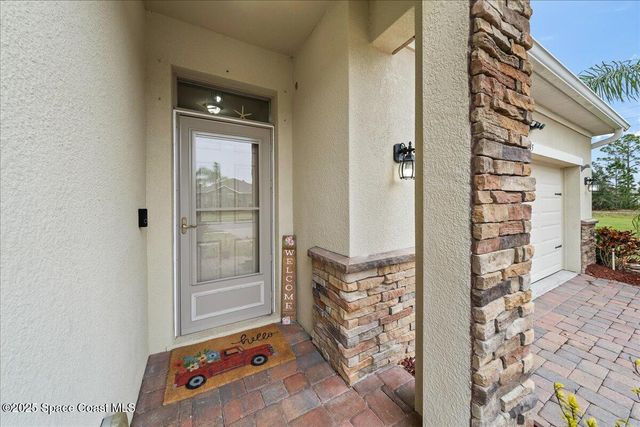 745 Remington Green Drive SE, Palm Bay, FL 32909