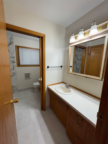1412 7th St. SW, Minot, ND 58701