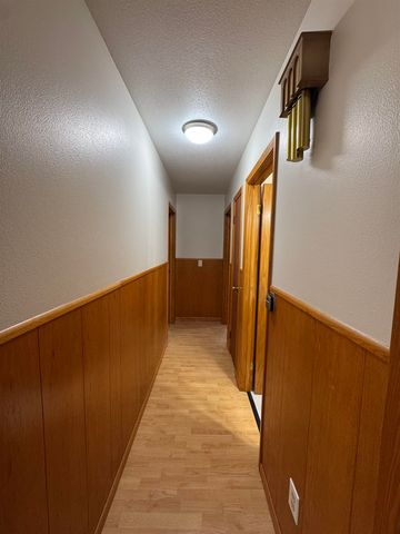 1412 7th St. SW, Minot, ND 58701