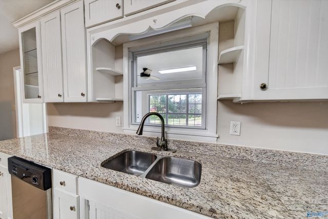 1199 Walker Lane, New Market, AL 35761