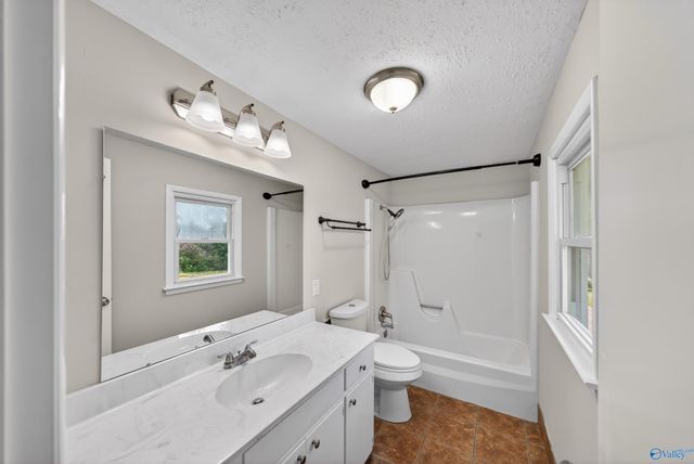 1199 Walker Lane, New Market, AL 35761