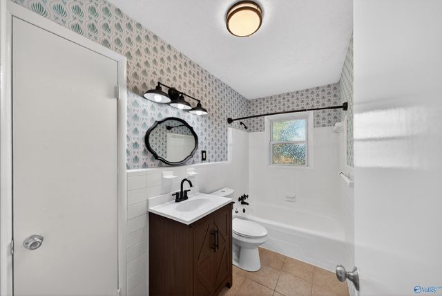 1199 Walker Lane, New Market, AL 35761