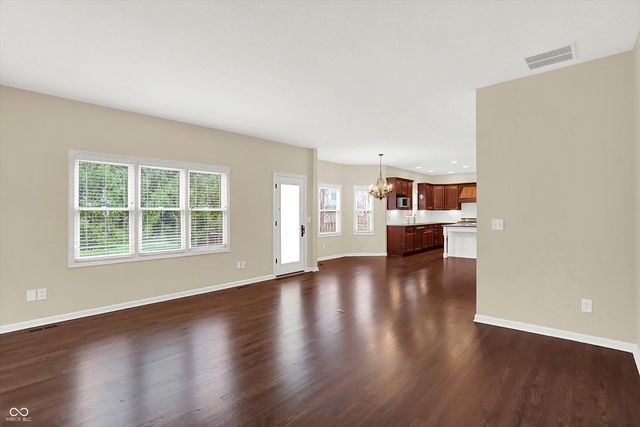 4694 Austin Trace, Zionsville, IN 46077