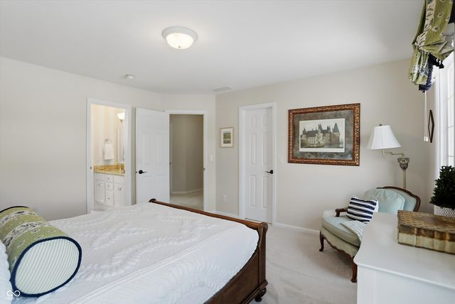 4694 Austin Trace, Zionsville, IN 46077