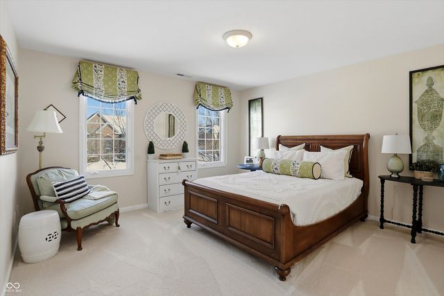 4694 Austin Trace, Zionsville, IN 46077