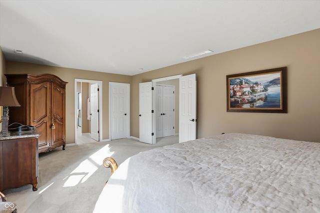 4694 Austin Trace, Zionsville, IN 46077