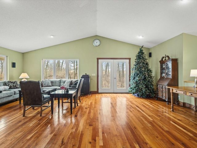 11660 Farm School Road, Durand, IL 61024