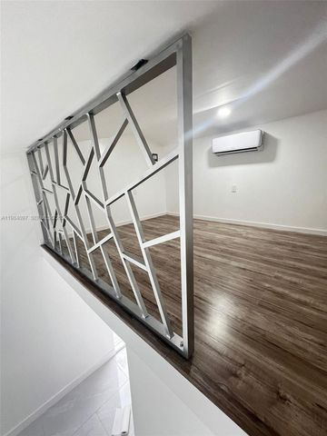 4021 NW 6th St, Miami, FL 33126