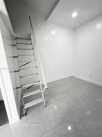 4021 NW 6th St, Miami, FL 33126