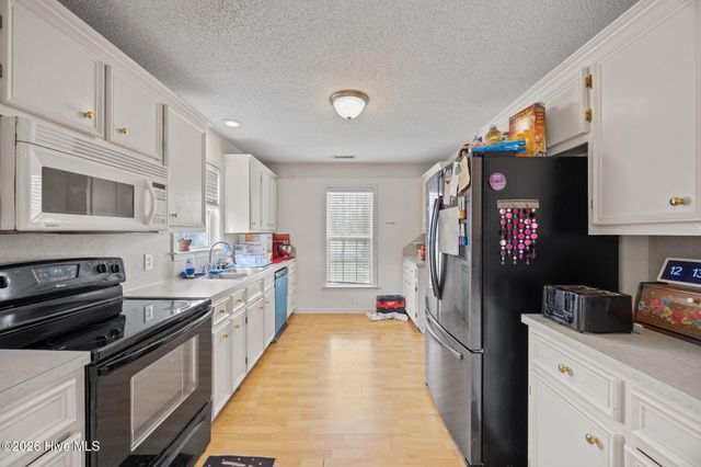 3709 Scenic Court, Ayden, NC 28513