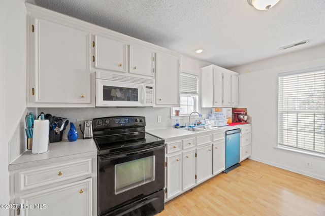 3709 Scenic Court, Ayden, NC 28513