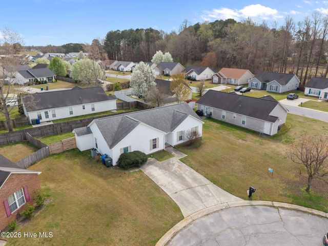 3709 Scenic Court, Ayden, NC 28513