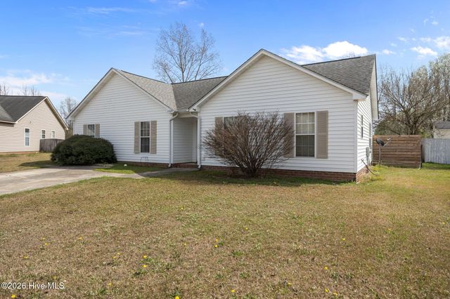 3709 Scenic Court, Ayden, NC 28513