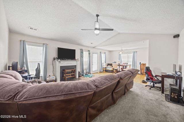 3709 Scenic Court, Ayden, NC 28513