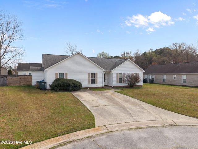3709 Scenic Court, Ayden, NC 28513