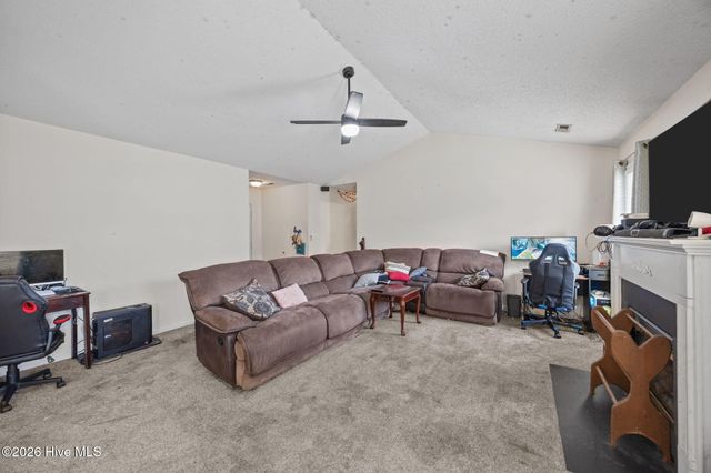 3709 Scenic Court, Ayden, NC 28513