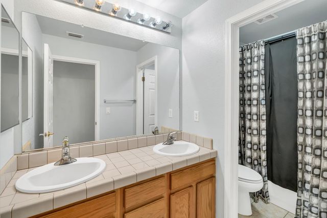 4500 Windsong St, Sacramento, CA 95834