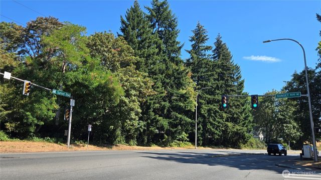 11 XX NE Sunset Boulevard, Renton, WA 98056