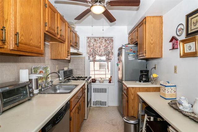 60 Locust Ave A409, New Rochelle, NY 10801